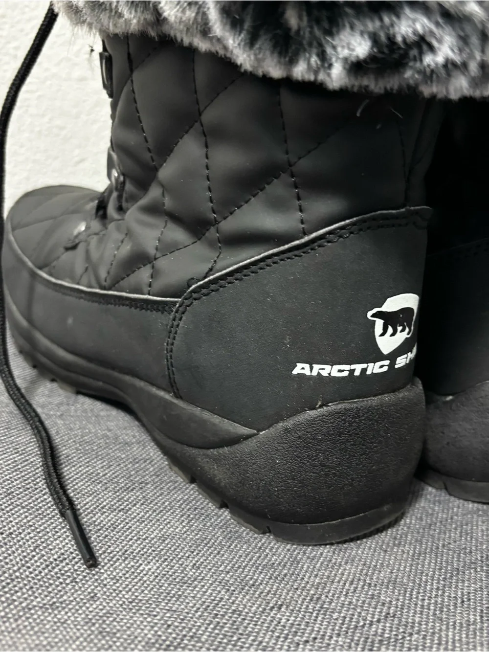 ArcticShield Waterproof Snow Boots Black Faux Fur Size 6